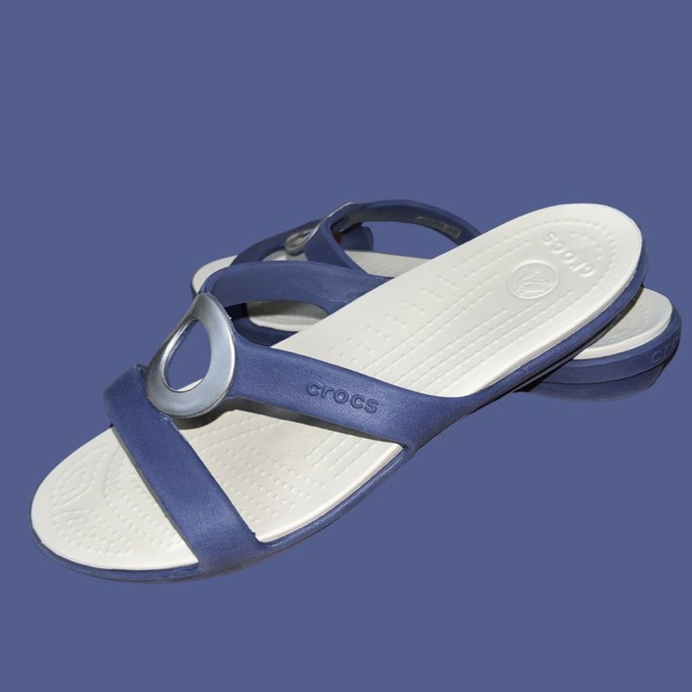 CROCS Sanrah Beveled Circle Sandal Blue Wedge Slip On Comfort Lightweight SZ. 10